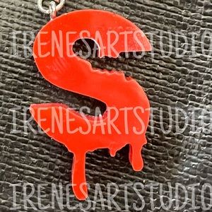 HORROR LETTER S KEYCHAIN